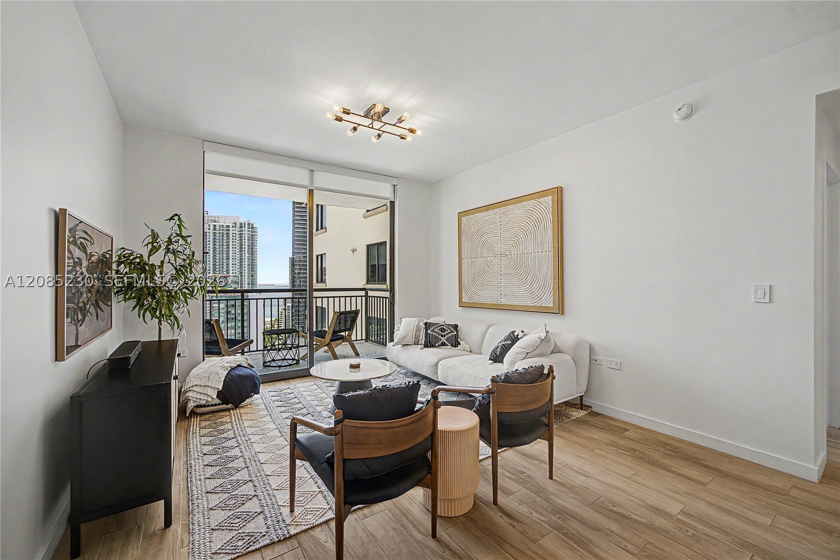 999 SW 1st Ave #2407, Miami FL 33130