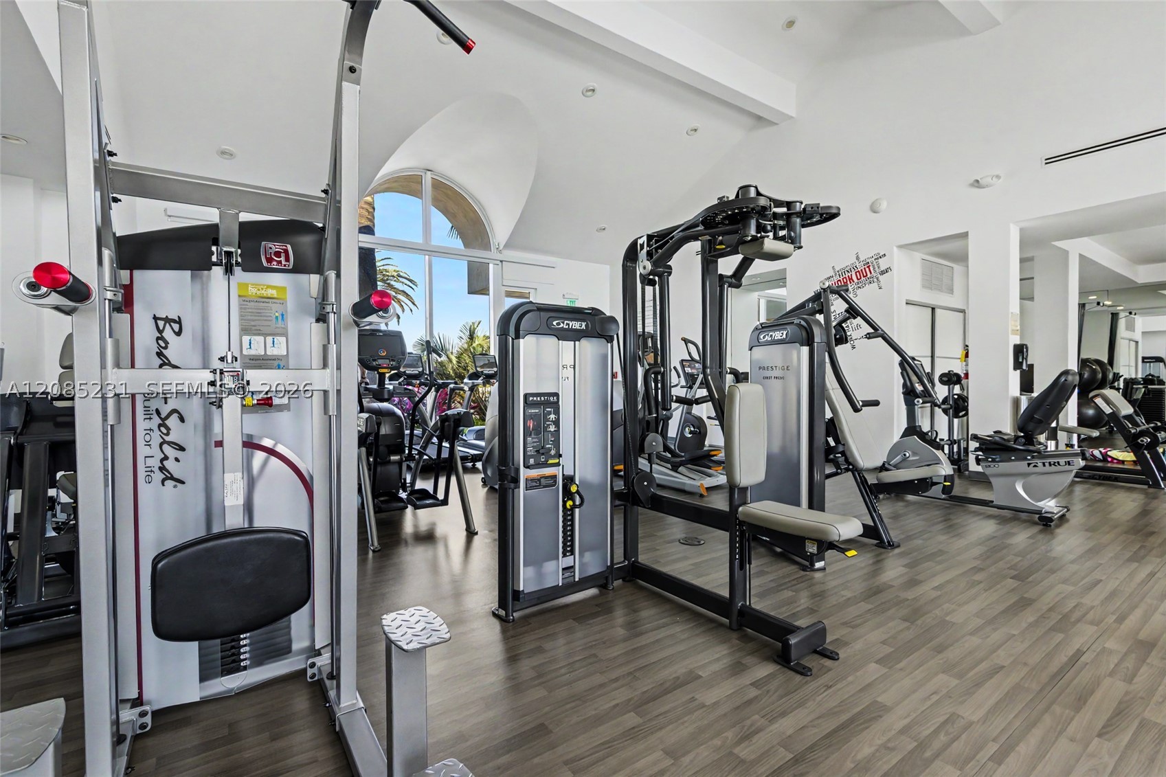 3801 NE 207th St #TH6, Aventura FL 33180