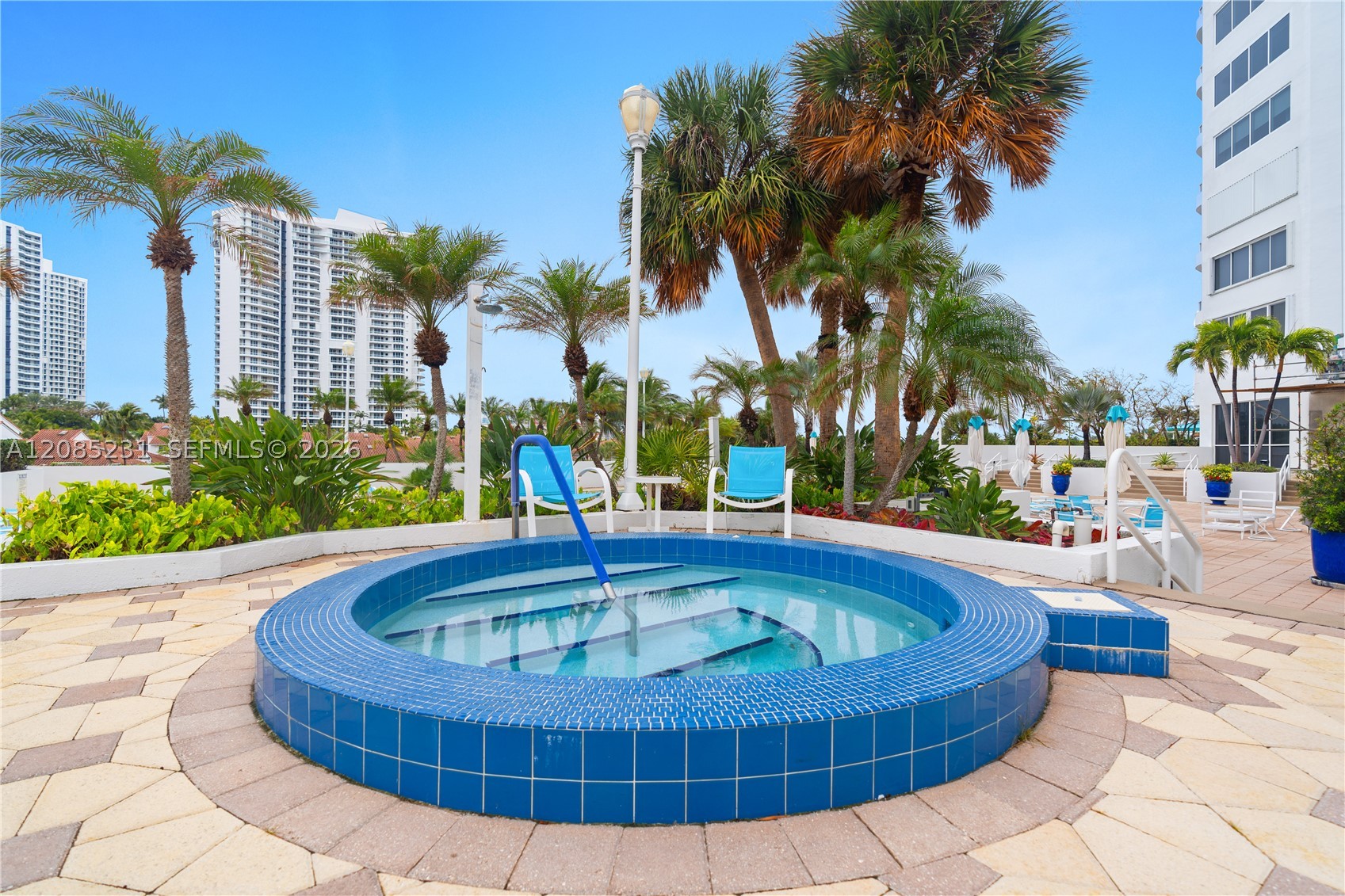 3801 NE 207th St #TH6, Aventura FL 33180