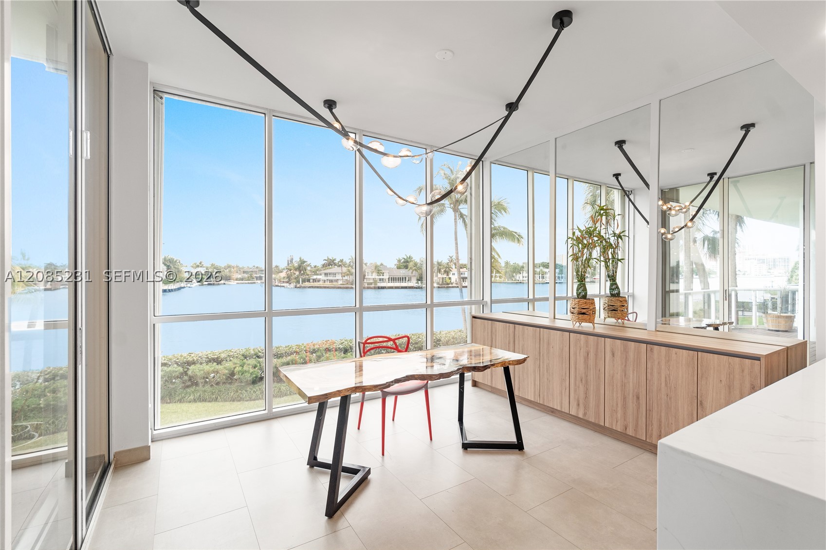 3801 NE 207th St #TH6, Aventura FL 33180