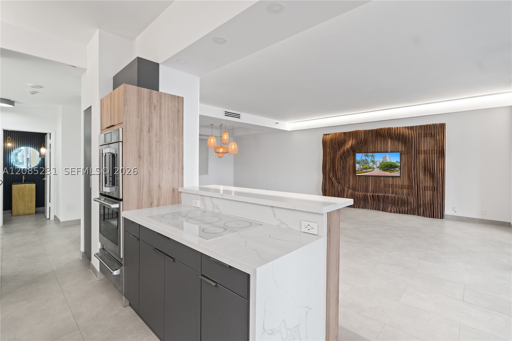 3801 NE 207th St #TH6, Aventura FL 33180