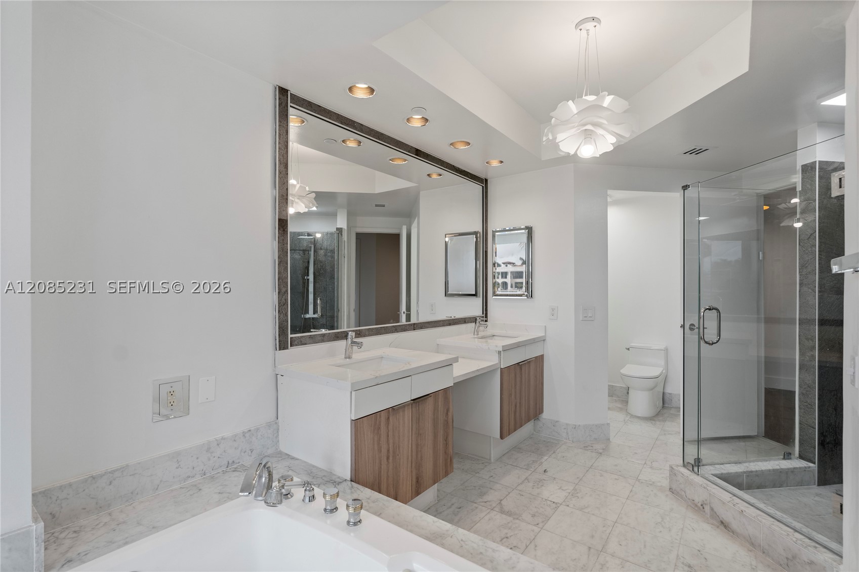 3801 NE 207th St #TH6, Aventura FL 33180