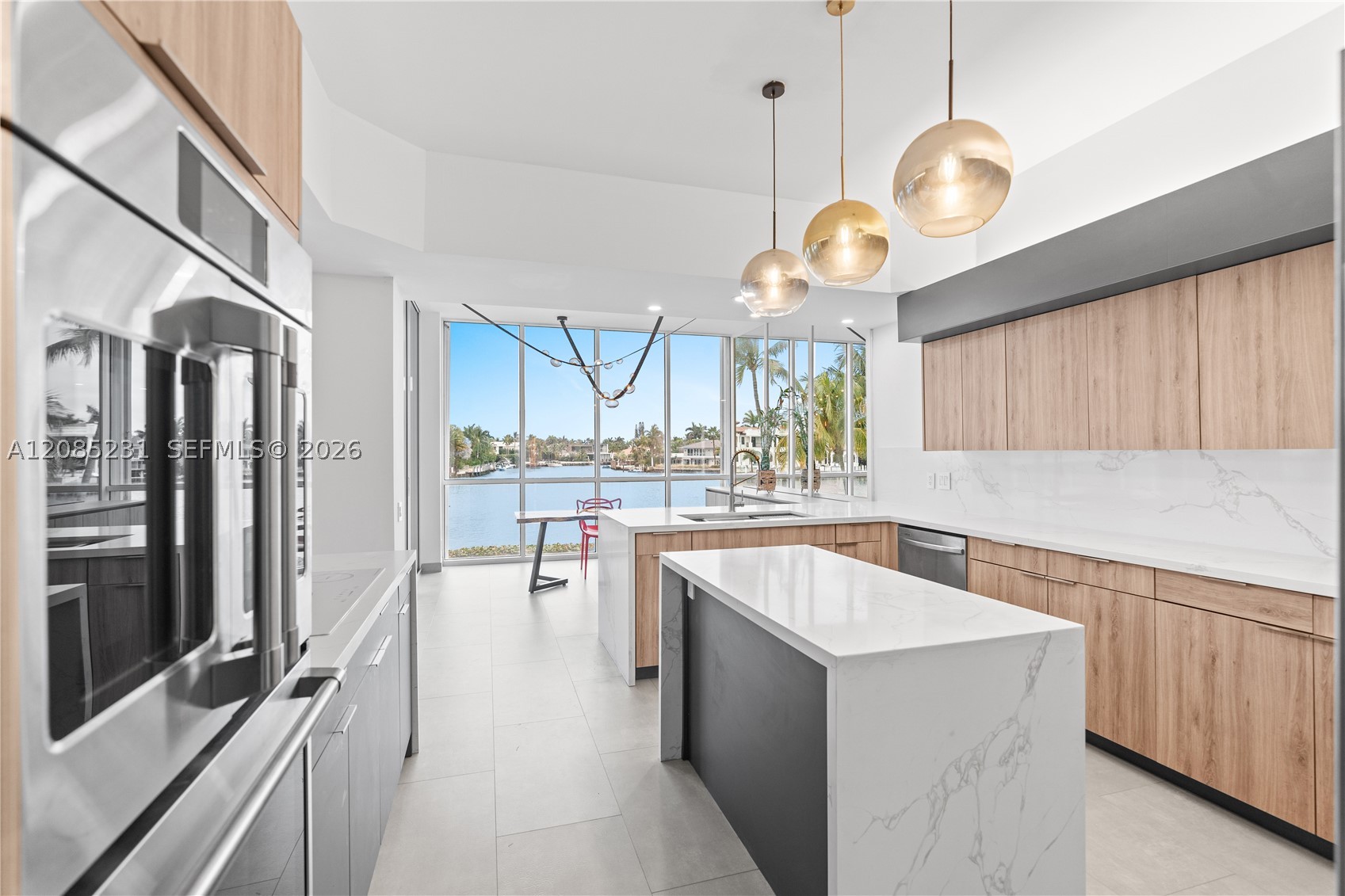 3801 NE 207th St #TH6, Aventura FL 33180