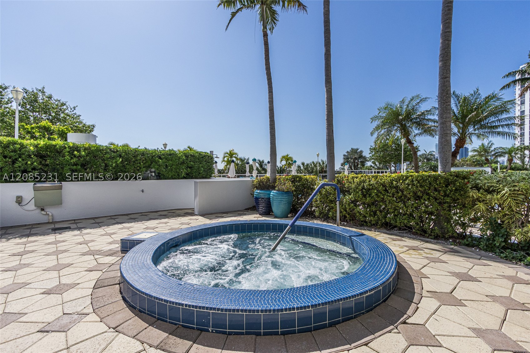 3801 NE 207th St #TH6, Aventura FL 33180