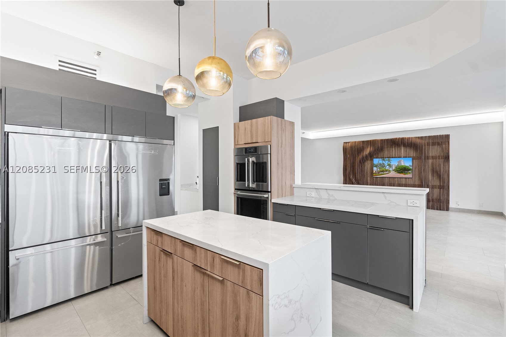 3801 NE 207th St #TH6, Aventura FL 33180