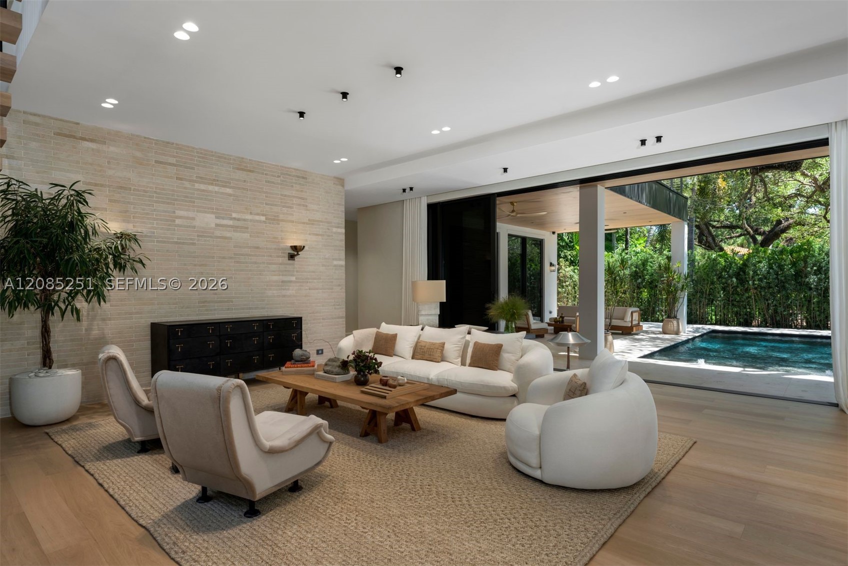 418 Castania Ave, Coral Gables FL 33146