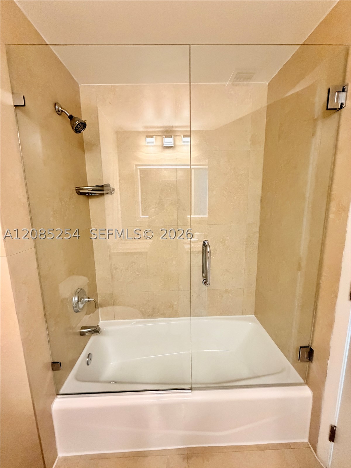 185 SE 14th Ter #904, Miami FL 33131