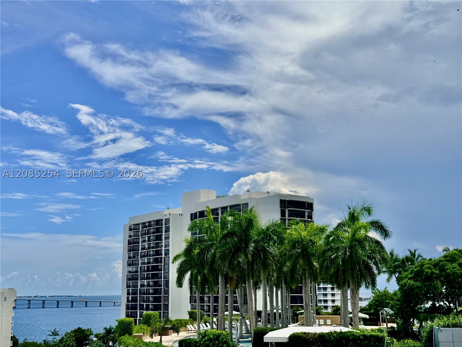 185 SE 14th Ter #904, Miami FL 33131
