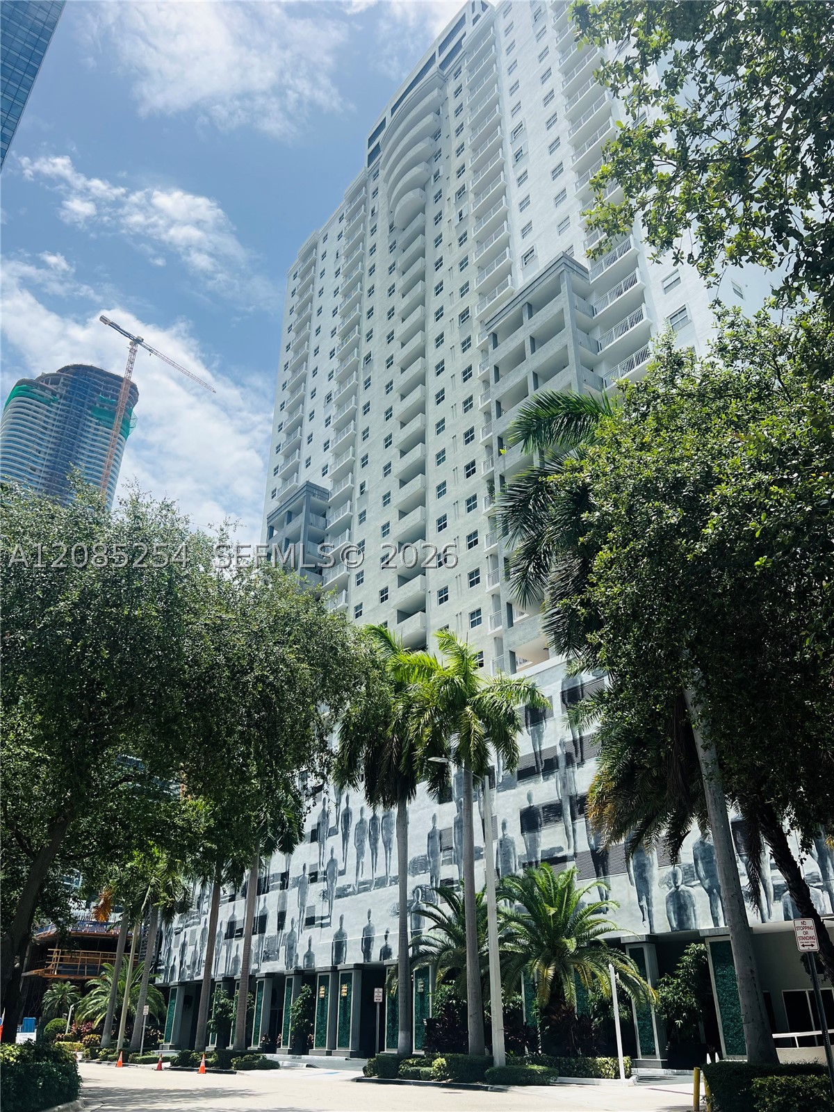 185 SE 14th Ter #904, Miami FL 33131