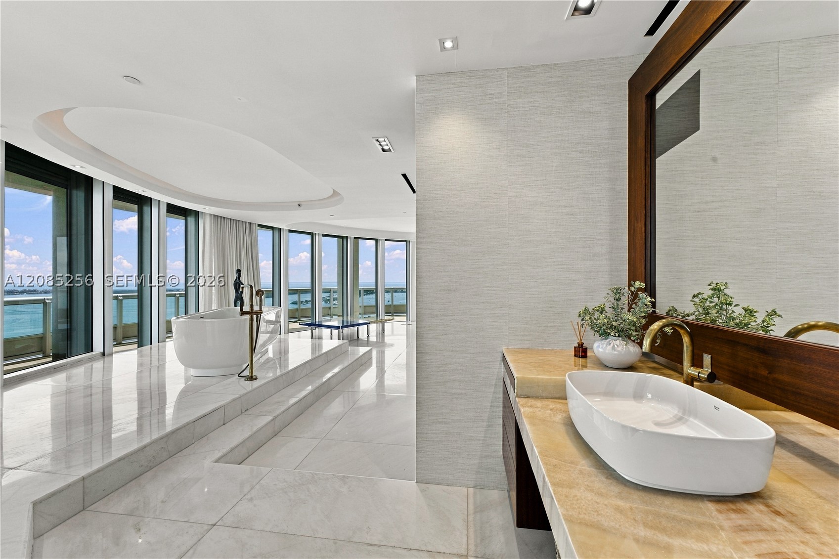 1643 Brickell Ave #PH4901, Miami FL 33129