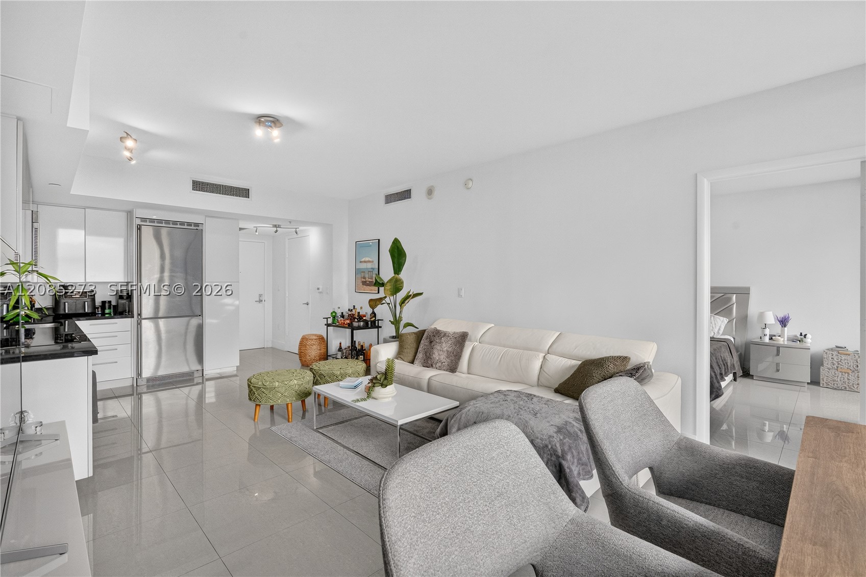 92 SW 3rd St #4407, Miami FL 33130
