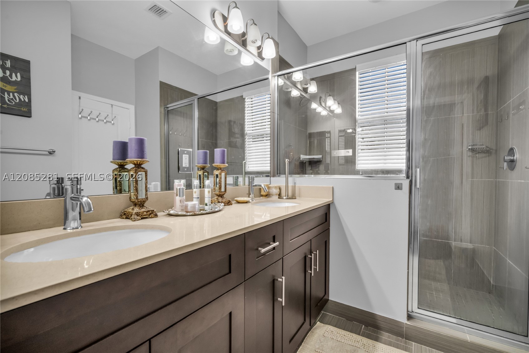 5104 NW 47th St, Tamarac FL 33319