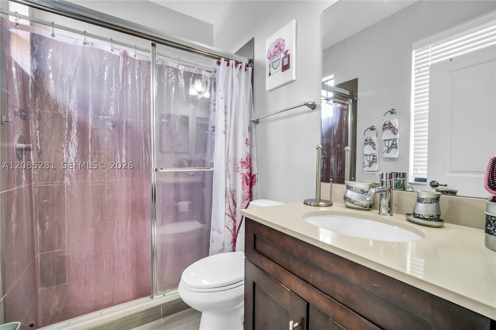 5104 NW 47th St, Tamarac FL 33319