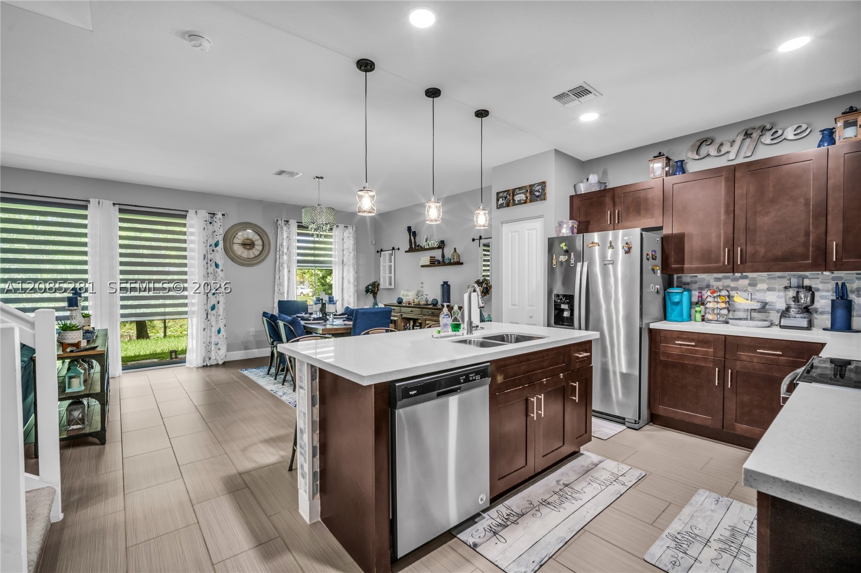 5104 NW 47th St, Tamarac FL 33319