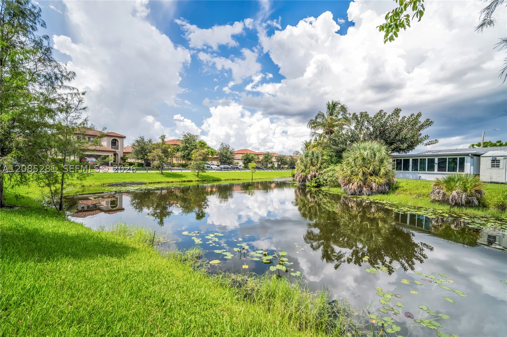 5104 NW 47th St, Tamarac FL 33319