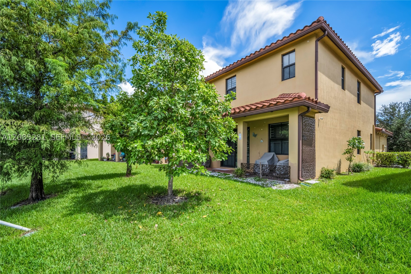 5104 NW 47th St, Tamarac FL 33319