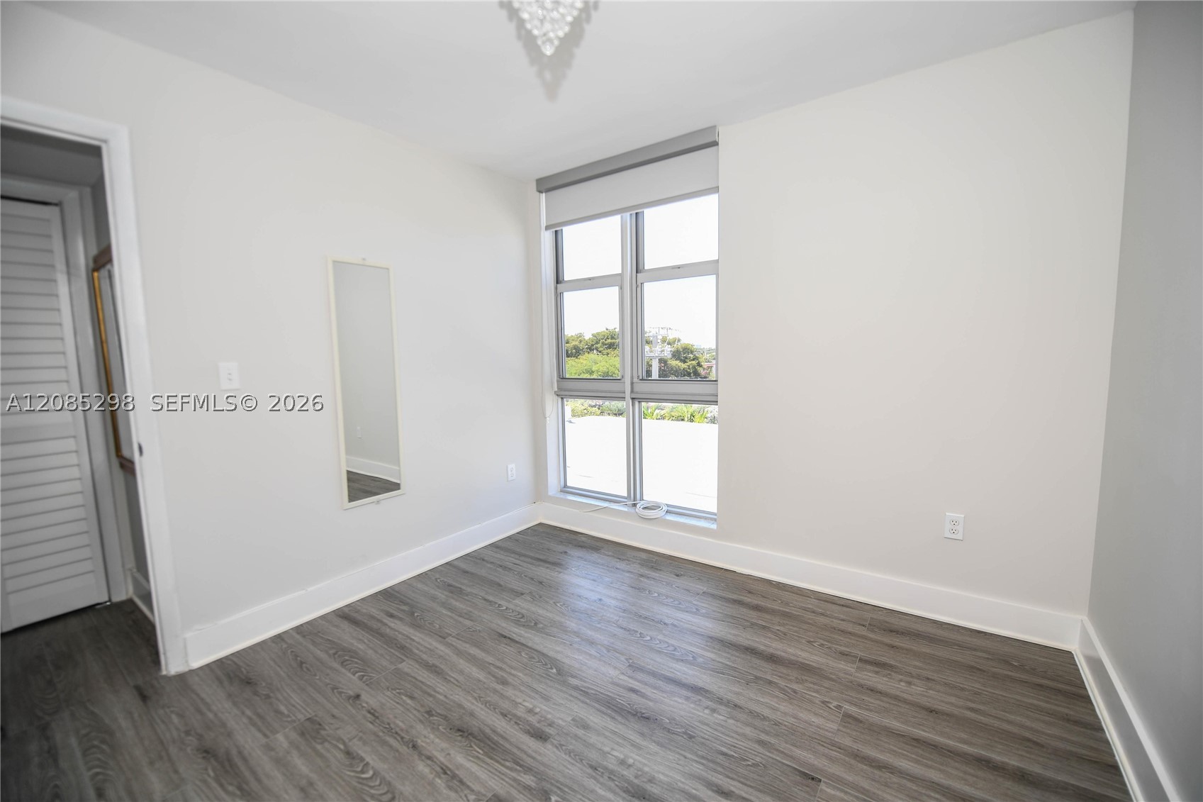 8305 Crespi Blvd #4D, Miami Beach FL 33141