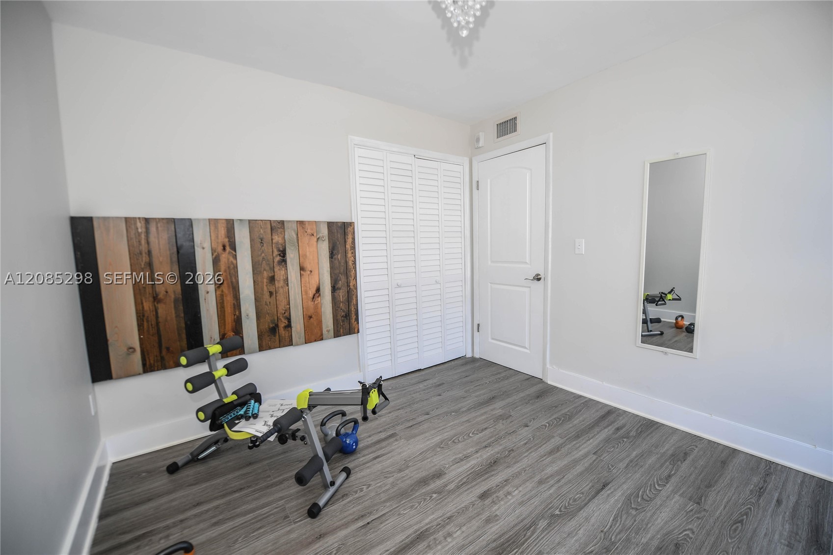 8305 Crespi Blvd #4D, Miami Beach FL 33141