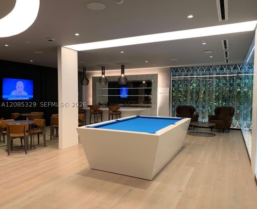 1000 Brickell Plaza #2106, Miami FL 33131
