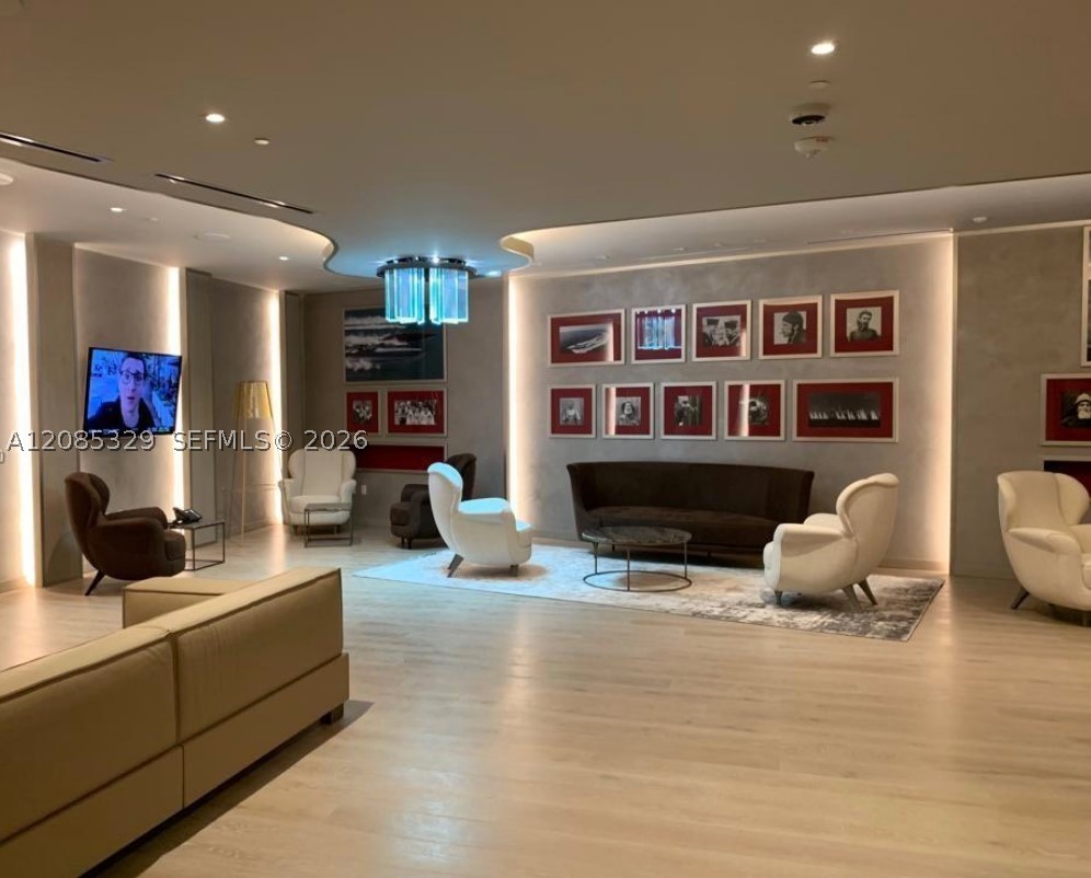 1000 Brickell Plaza #2106, Miami FL 33131