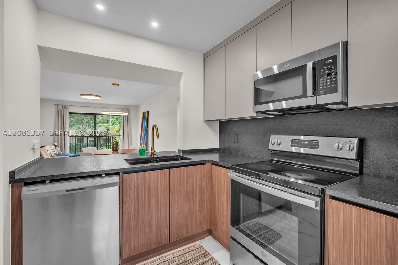 11158 W Sample Rd #11158, Coral Springs FL 33065