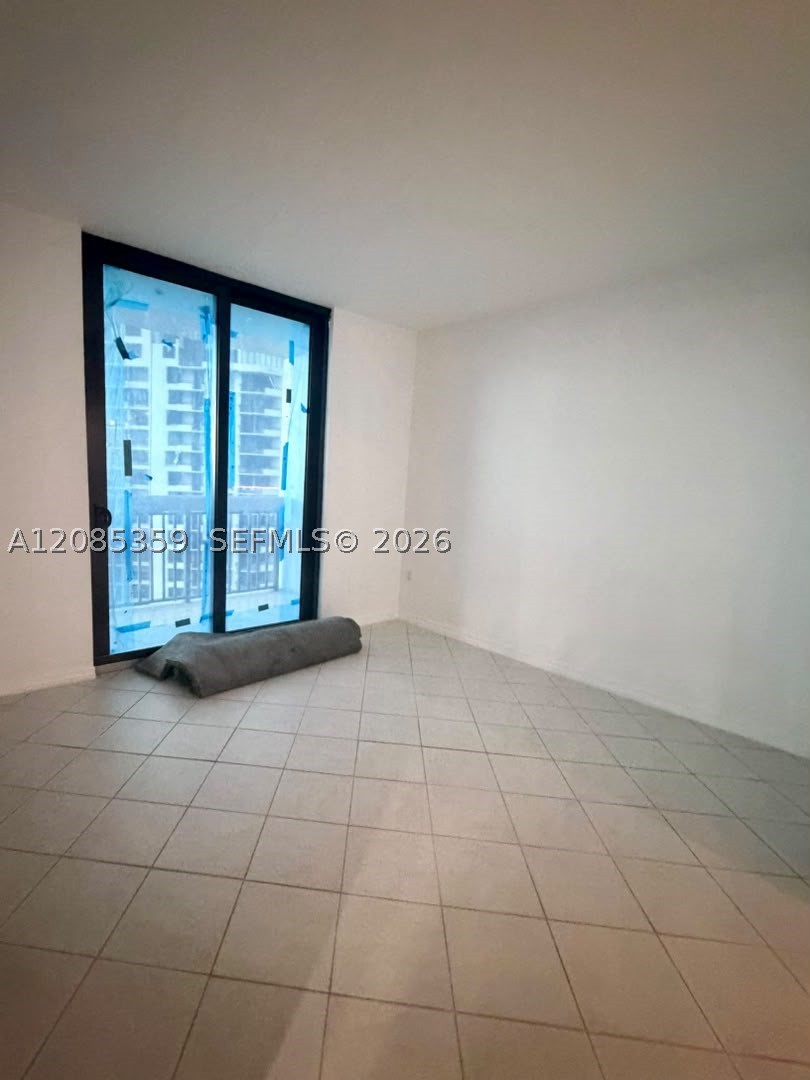 540 Brickell Key Dr #1603, Miami FL 33131