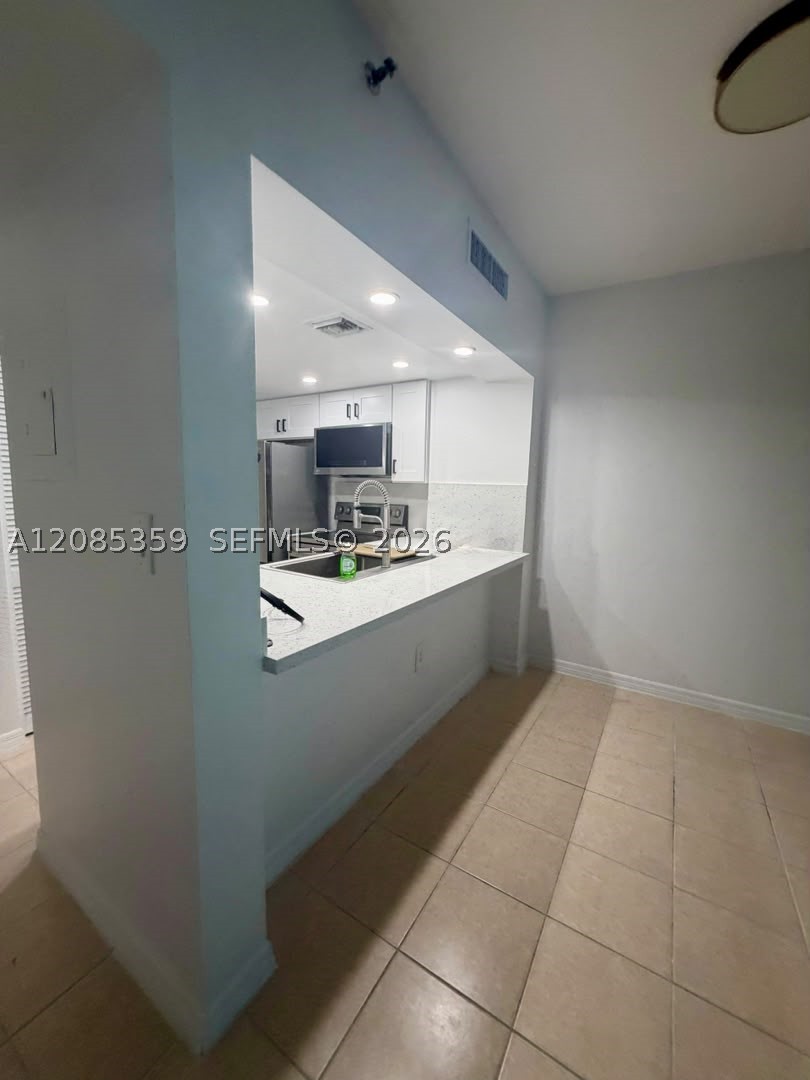 540 Brickell Key Dr #1603, Miami FL 33131