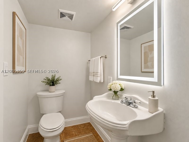 540 Brickell Key Dr #1603, Miami FL 33131