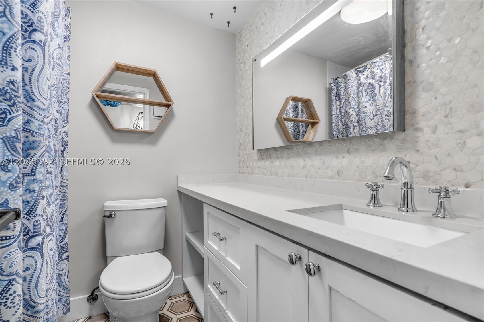 465 Swallow Dr #10, Miami Springs FL 33166
