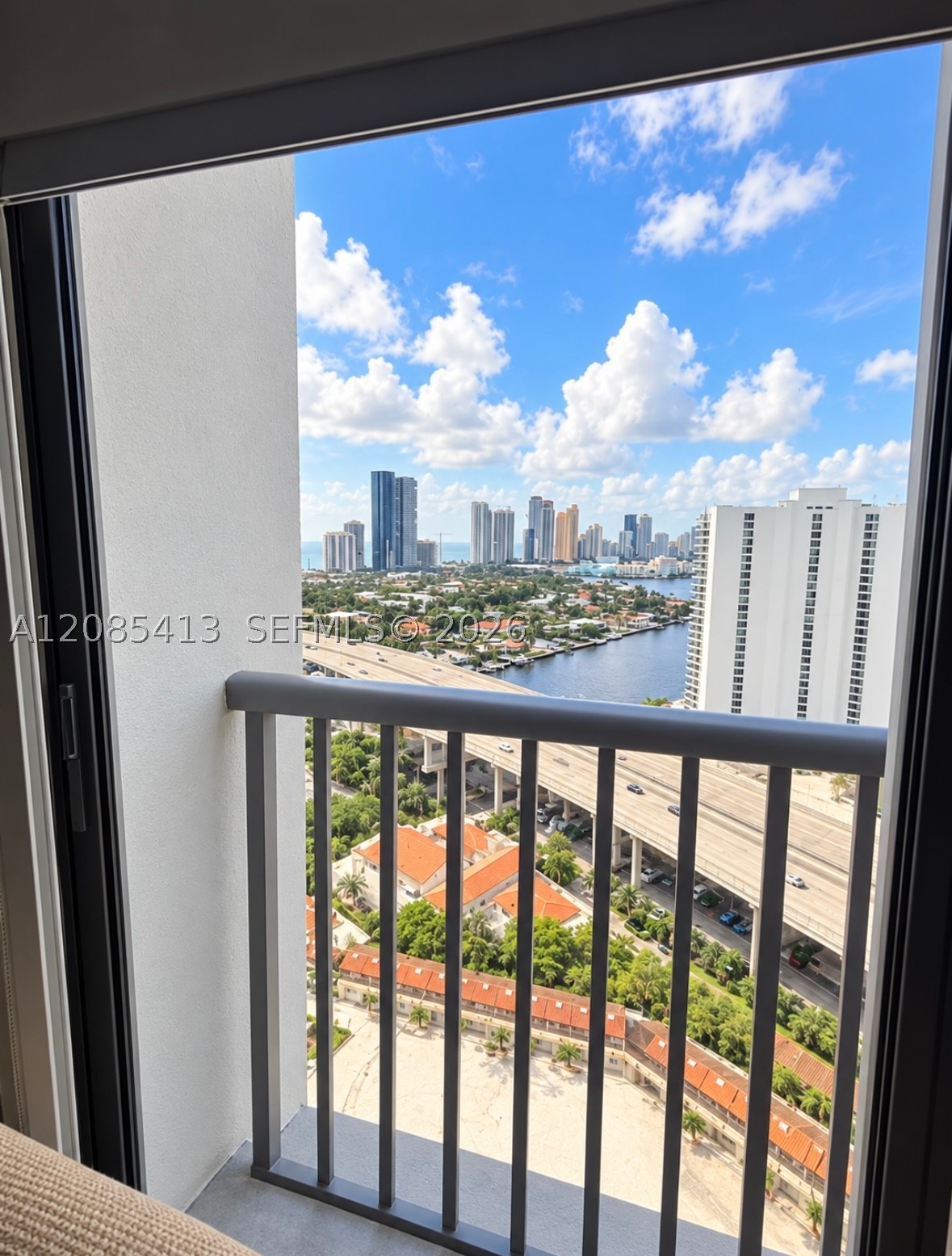 19355 Turnberry Way #24E, Aventura FL 33180