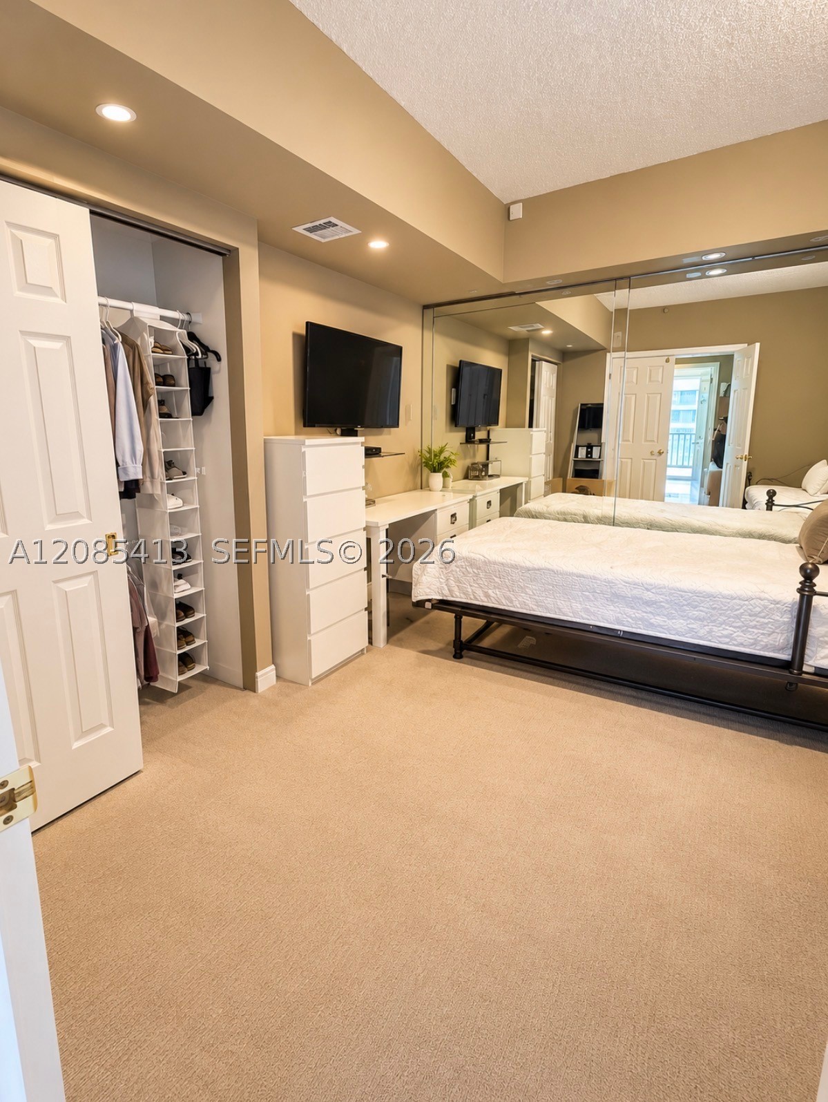 19355 Turnberry Way #24E, Aventura FL 33180