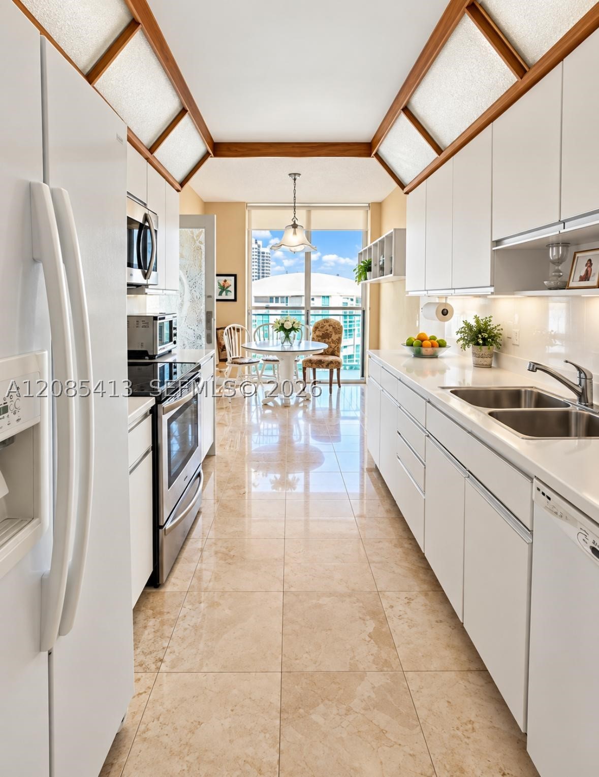 19355 Turnberry Way #24E, Aventura FL 33180