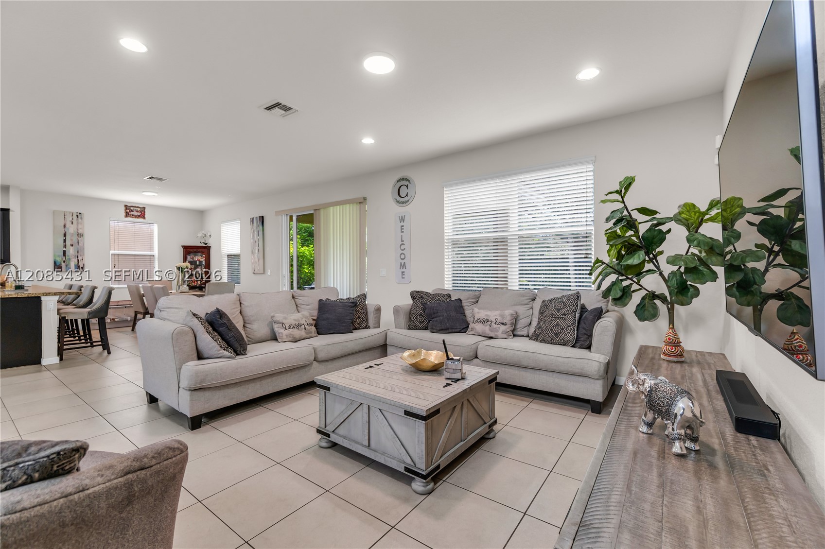 4707 Foxtail Palm Ct, Green Acres FL 33463