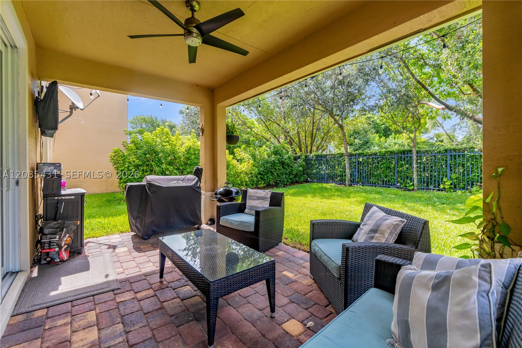 4707 Foxtail Palm Ct, Green Acres FL 33463