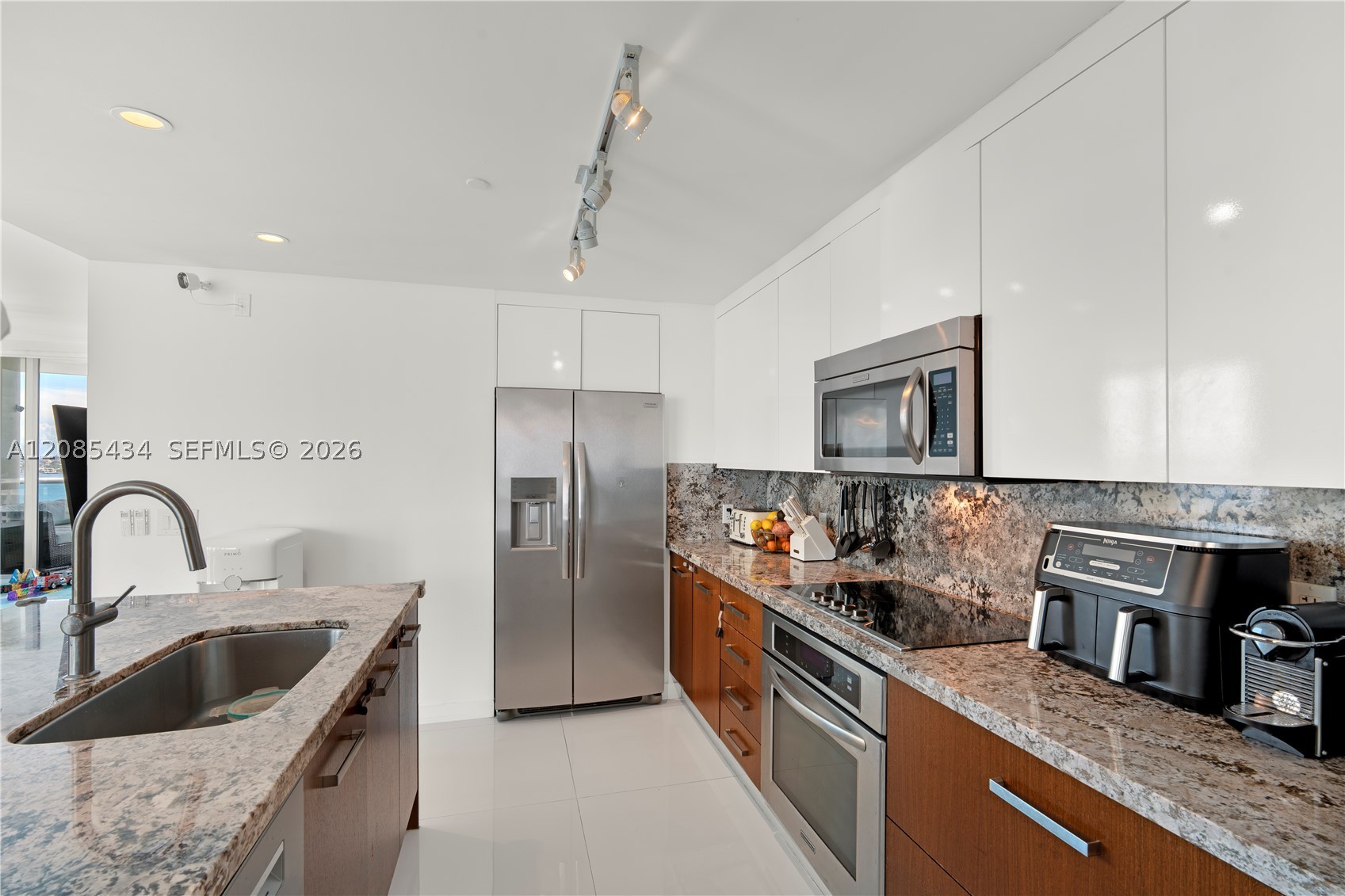 7935 East Dr #1401, North Bay Village FL 33141