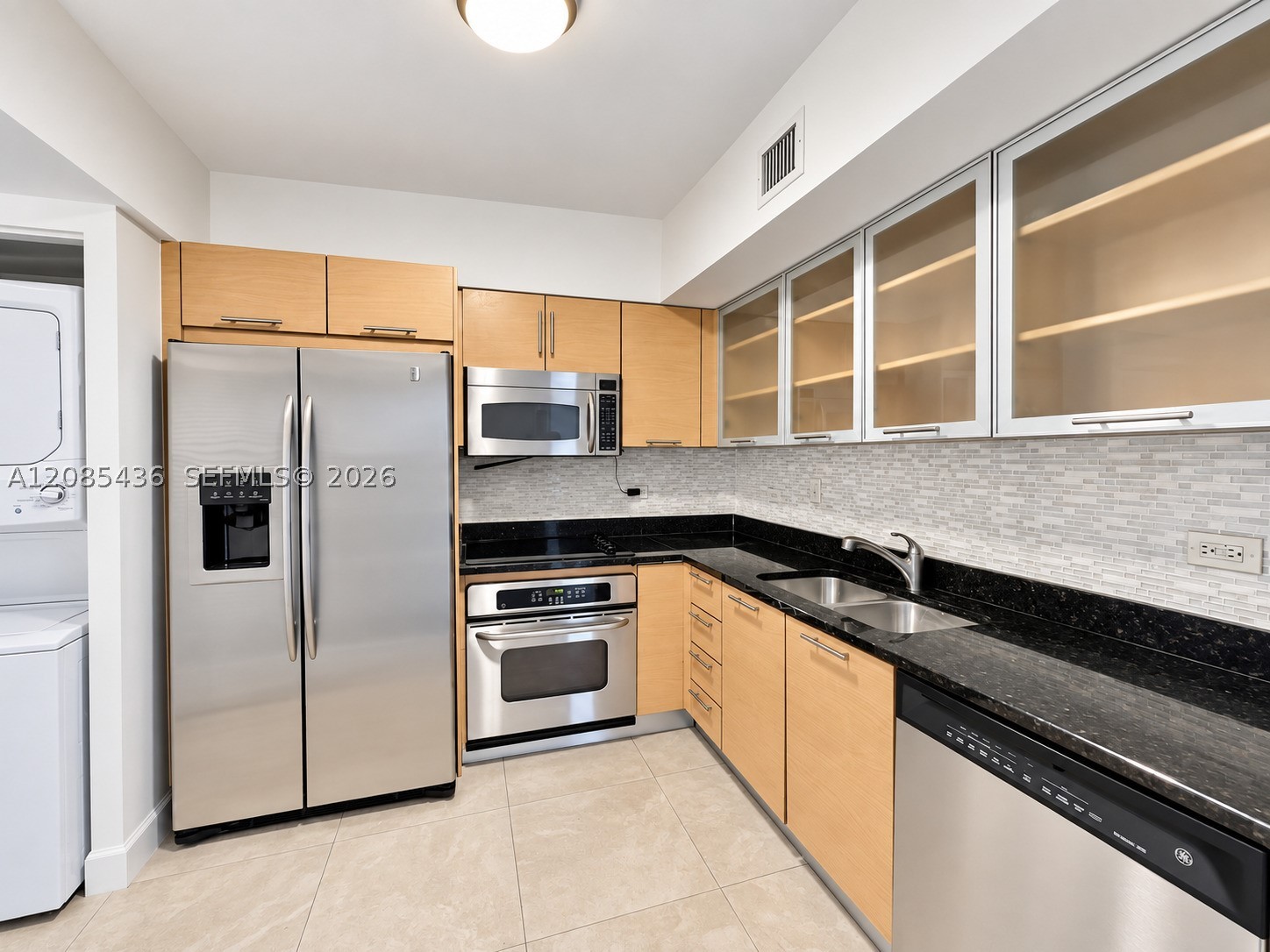 31 SE 5th St #2808, Miami FL 33131