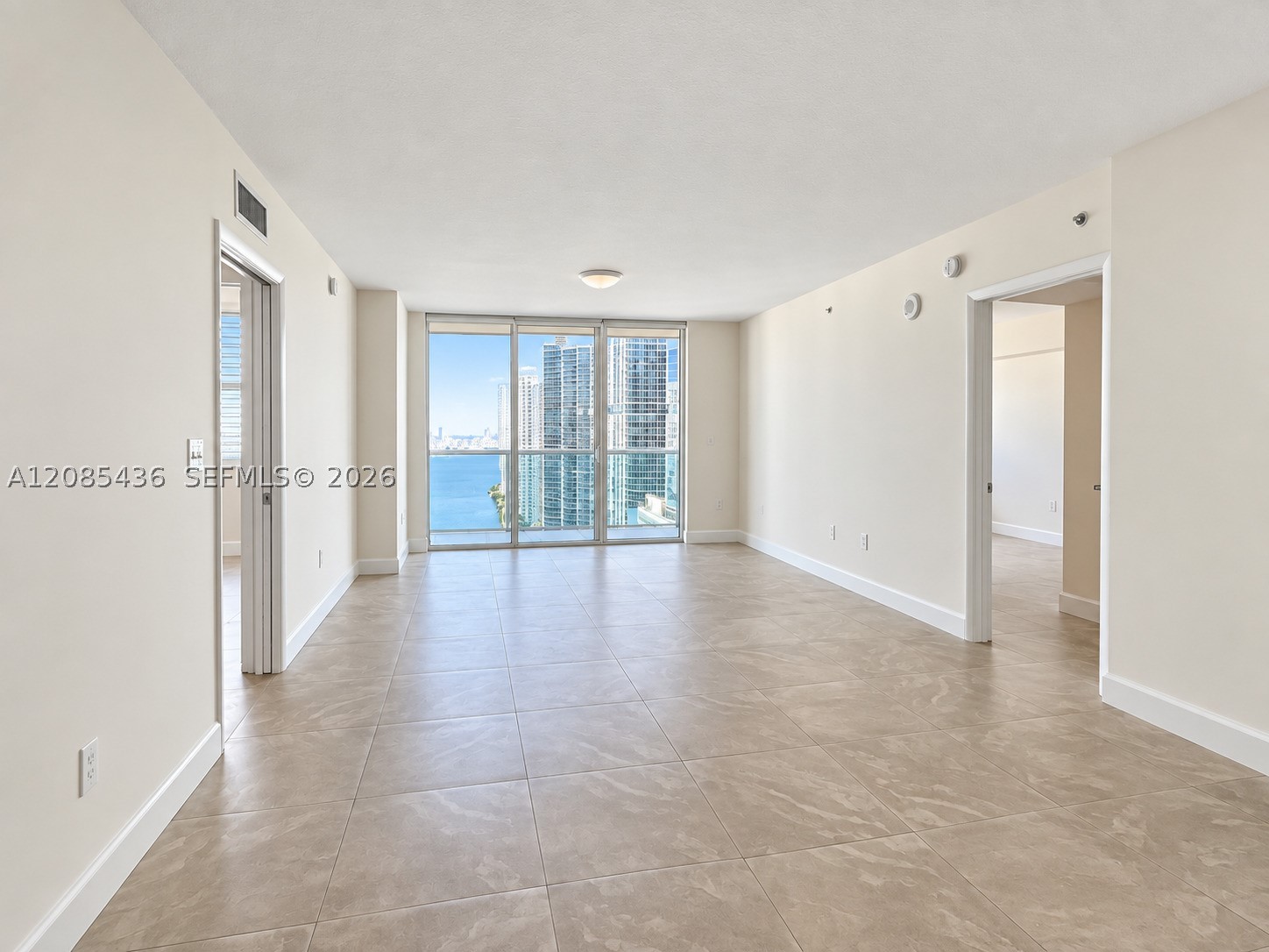 31 SE 5th St #2808, Miami FL 33131