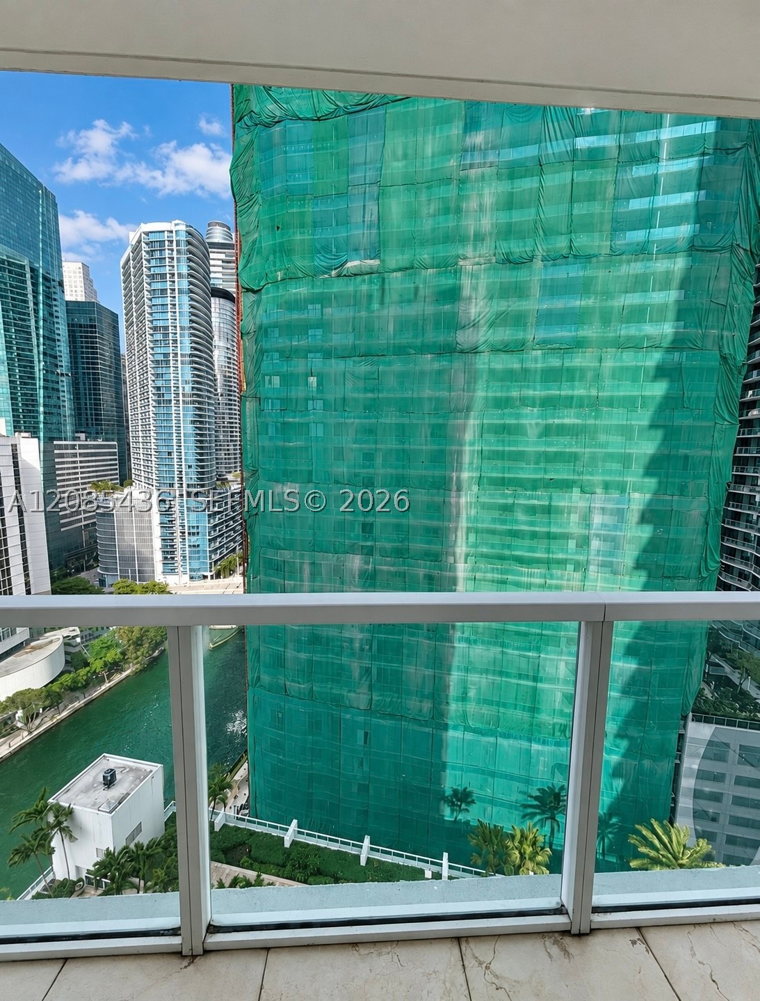 31 SE 5th St #2808, Miami FL 33131