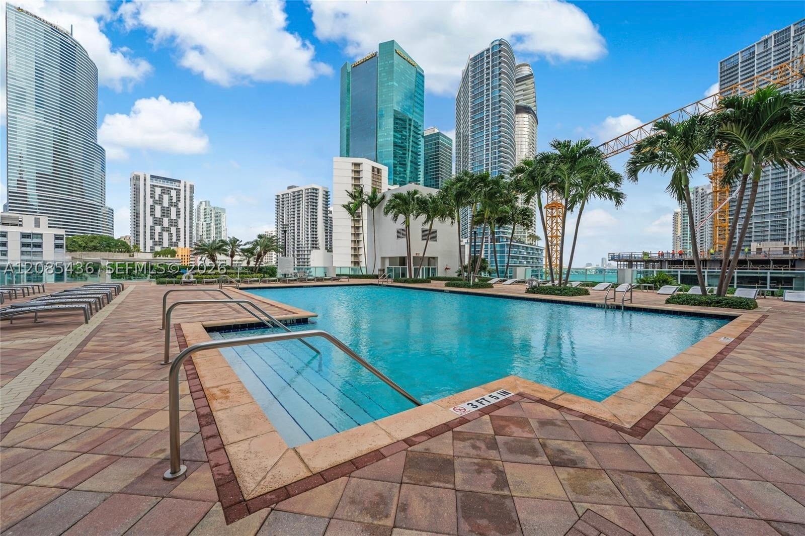 31 SE 5th St #2808, Miami FL 33131
