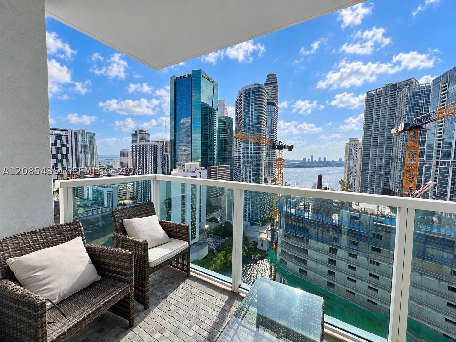 31 SE 5th St #2808, Miami FL 33131