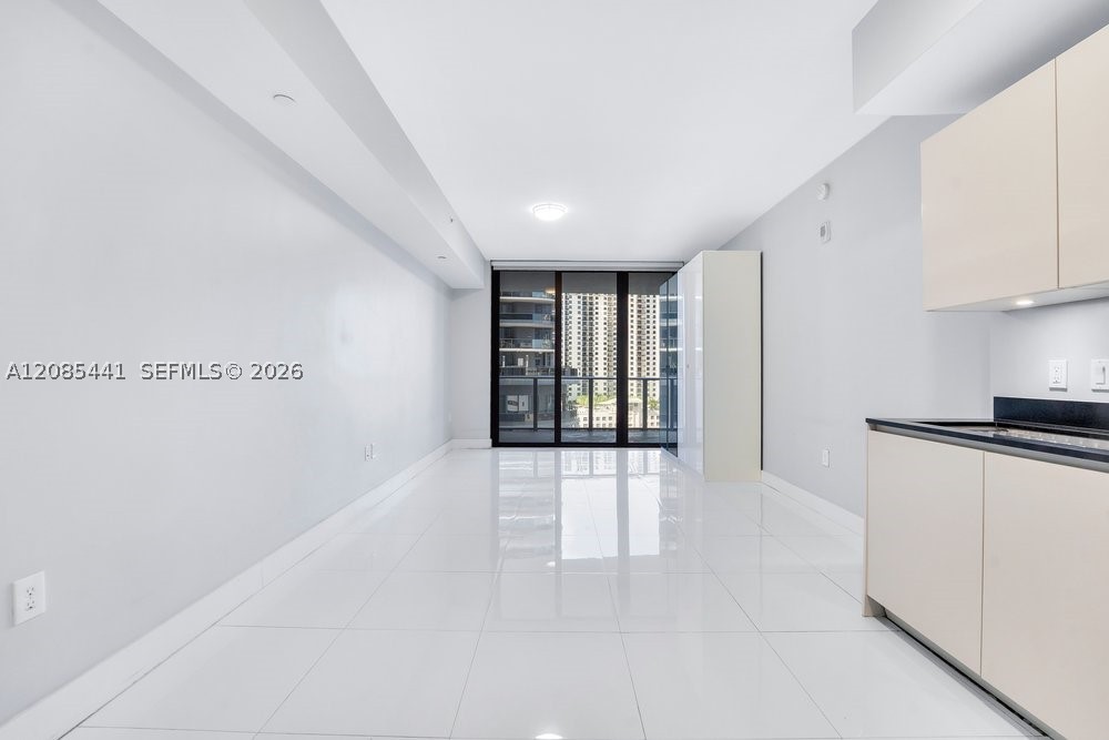 1010 Brickell Ave #1810, Miami FL 33131
