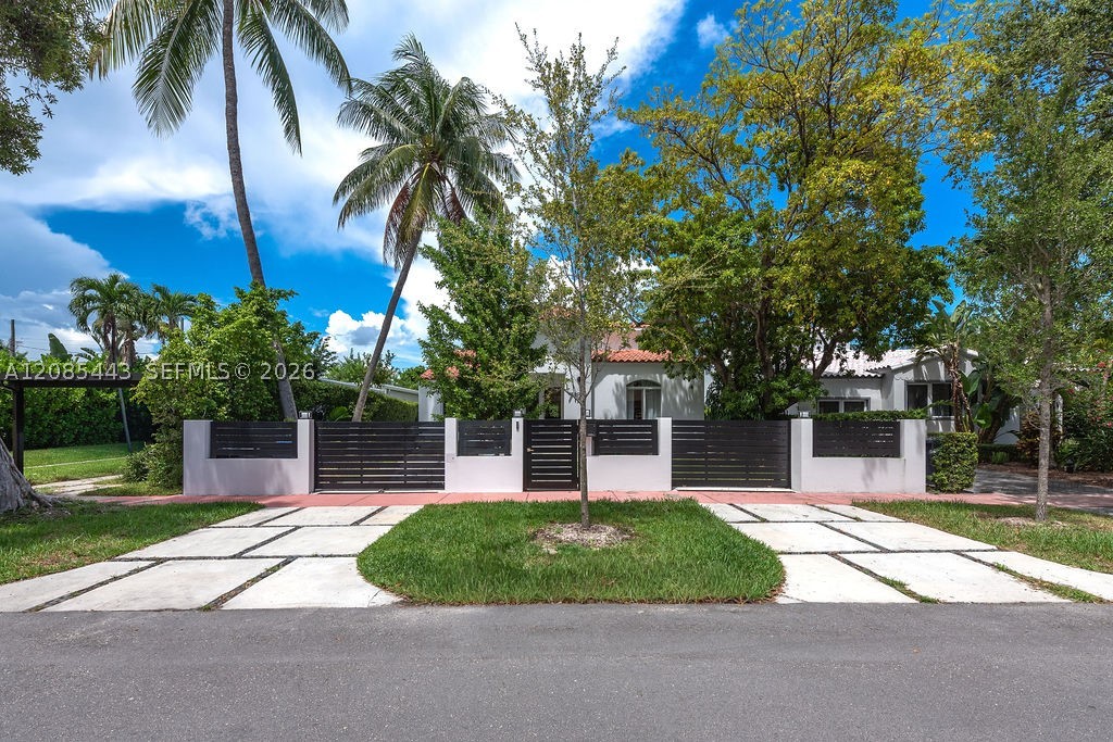 719 W 51st St, Miami Beach FL 33140