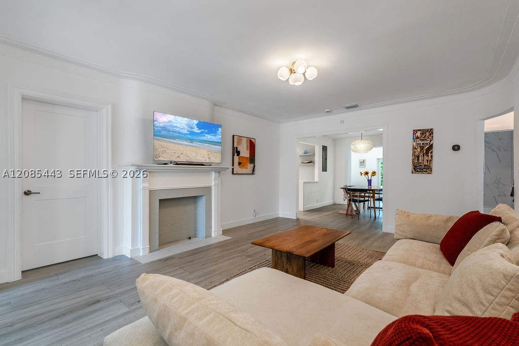 719 W 51st St, Miami Beach FL 33140