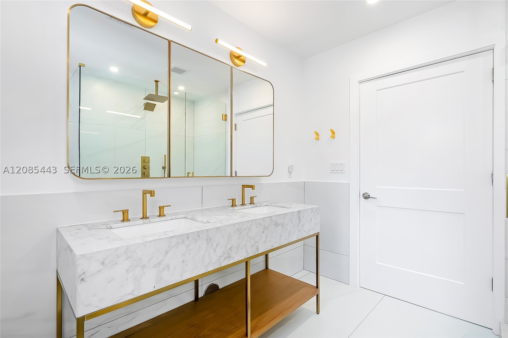 719 W 51st St, Miami Beach FL 33140