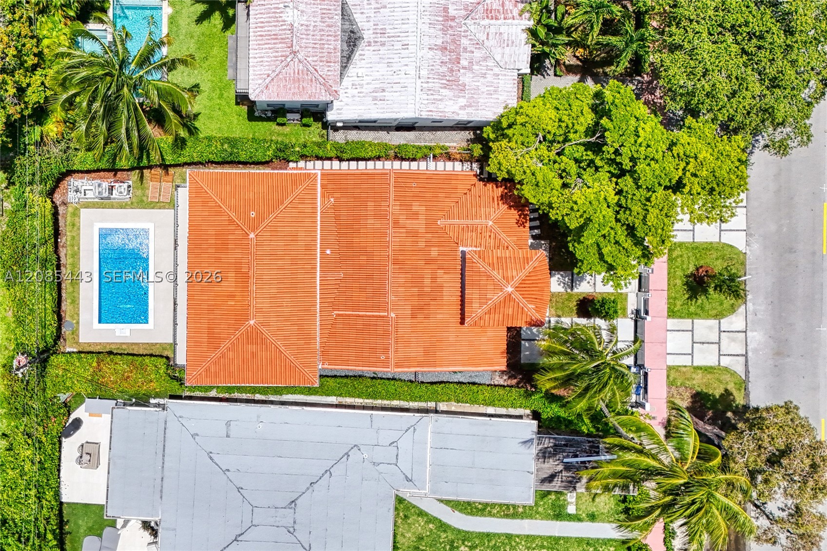 719 W 51st St, Miami Beach FL 33140