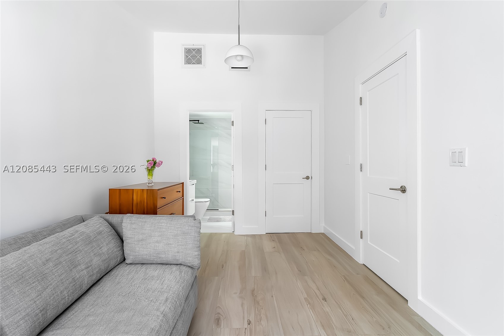 719 W 51st St, Miami Beach FL 33140