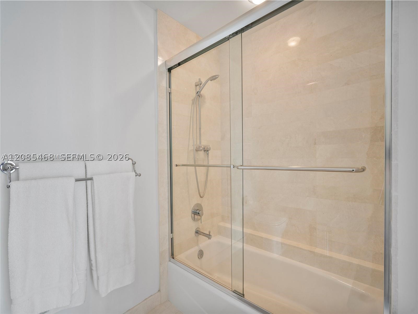 17301 Biscayne Blvd #1105, North Miami Beach FL 33160