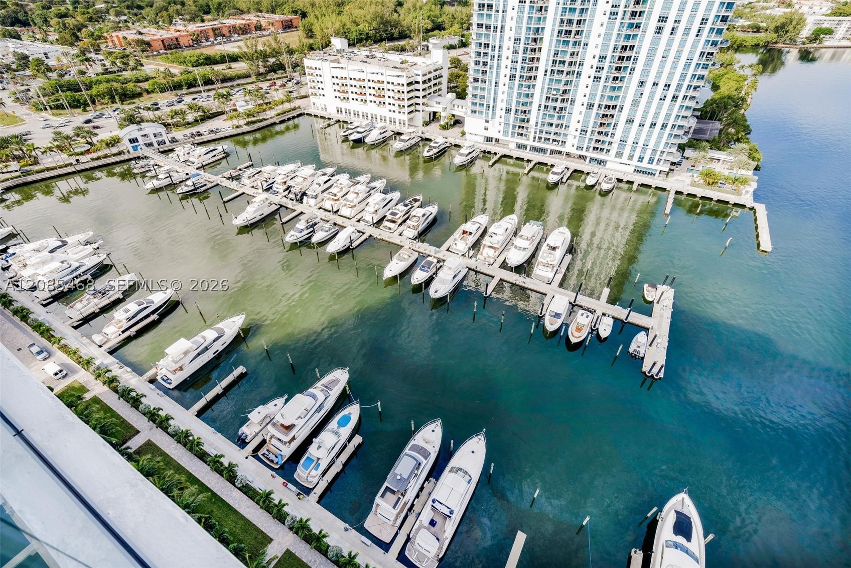 17301 Biscayne Blvd #1105, North Miami Beach FL 33160