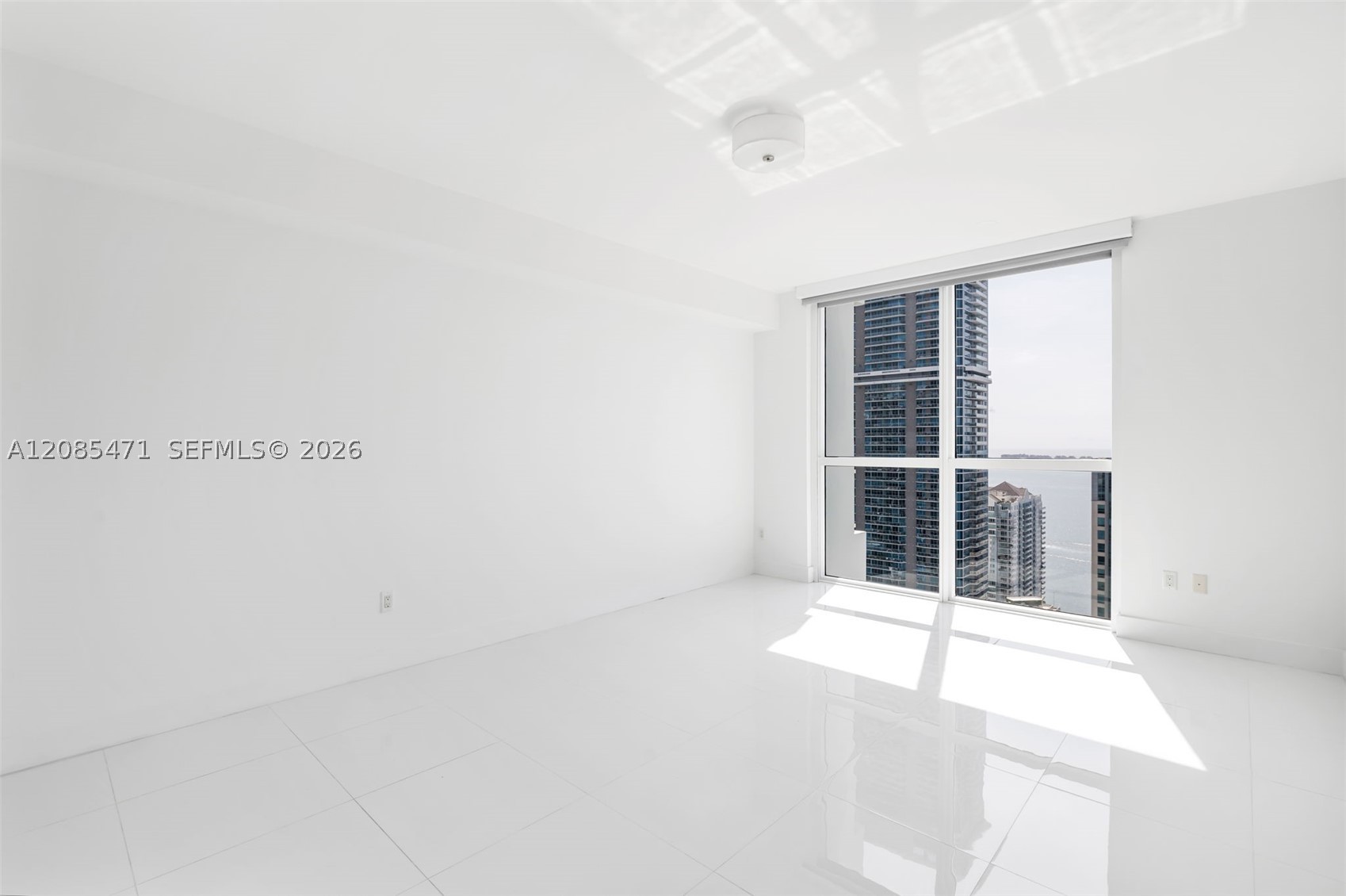 1080 Brickell Ave #3900-3901, Miami FL 33131