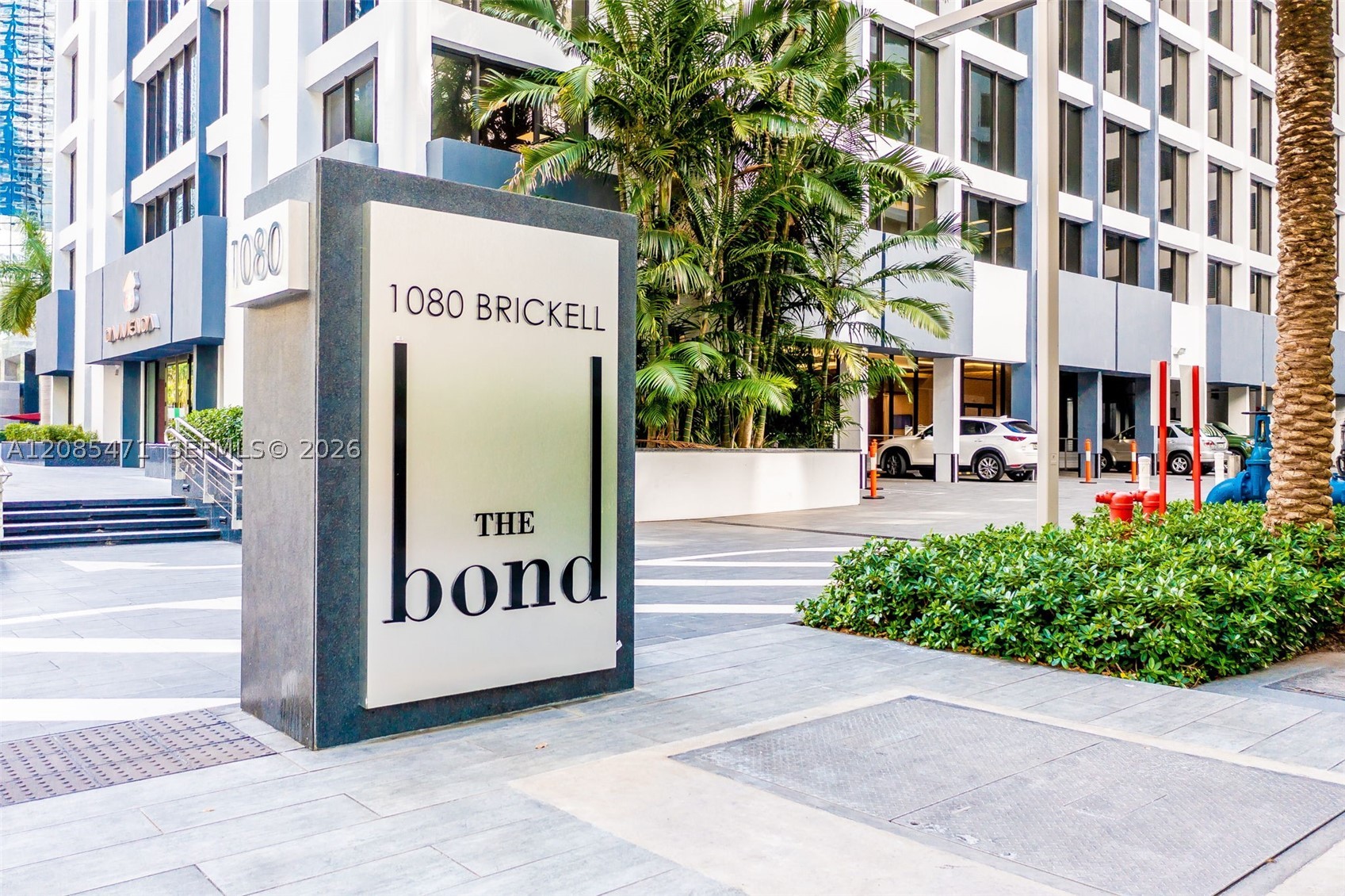 1080 Brickell Ave #3900-3901, Miami FL 33131
